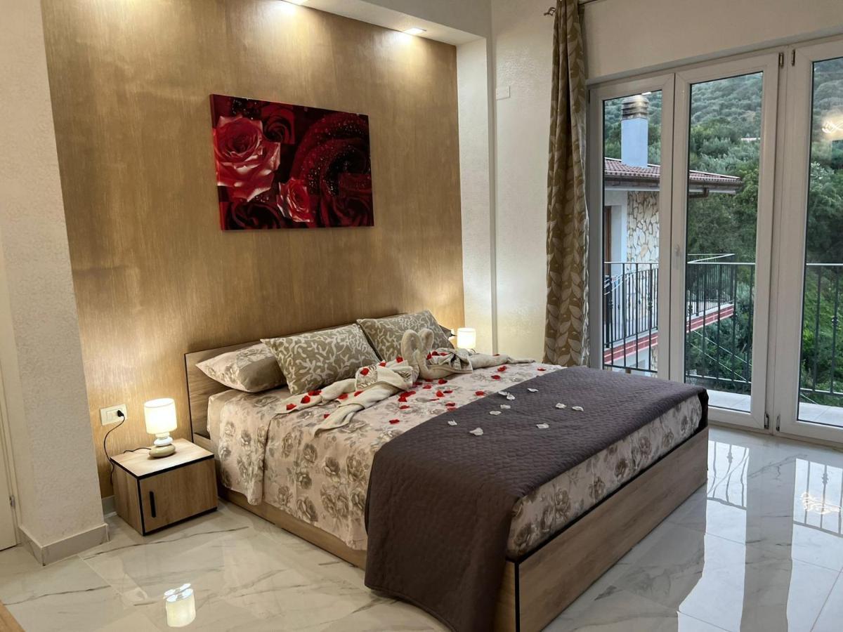 L'Oasi Del Raganello Bed & Breakfast Civita Luaran gambar
