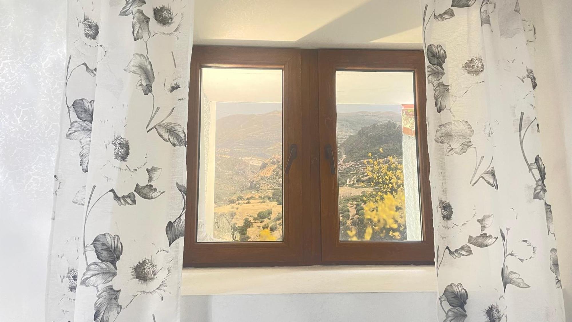 L'Oasi Del Raganello Bed & Breakfast Civita Luaran gambar